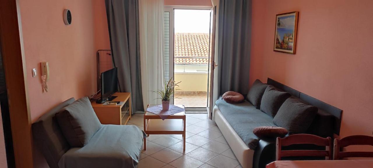 Villa Dm Baška Voda Dış mekan fotoğraf